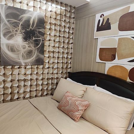 Trig Place At Grace Residence In Taguig City Манила Экстерьер фото