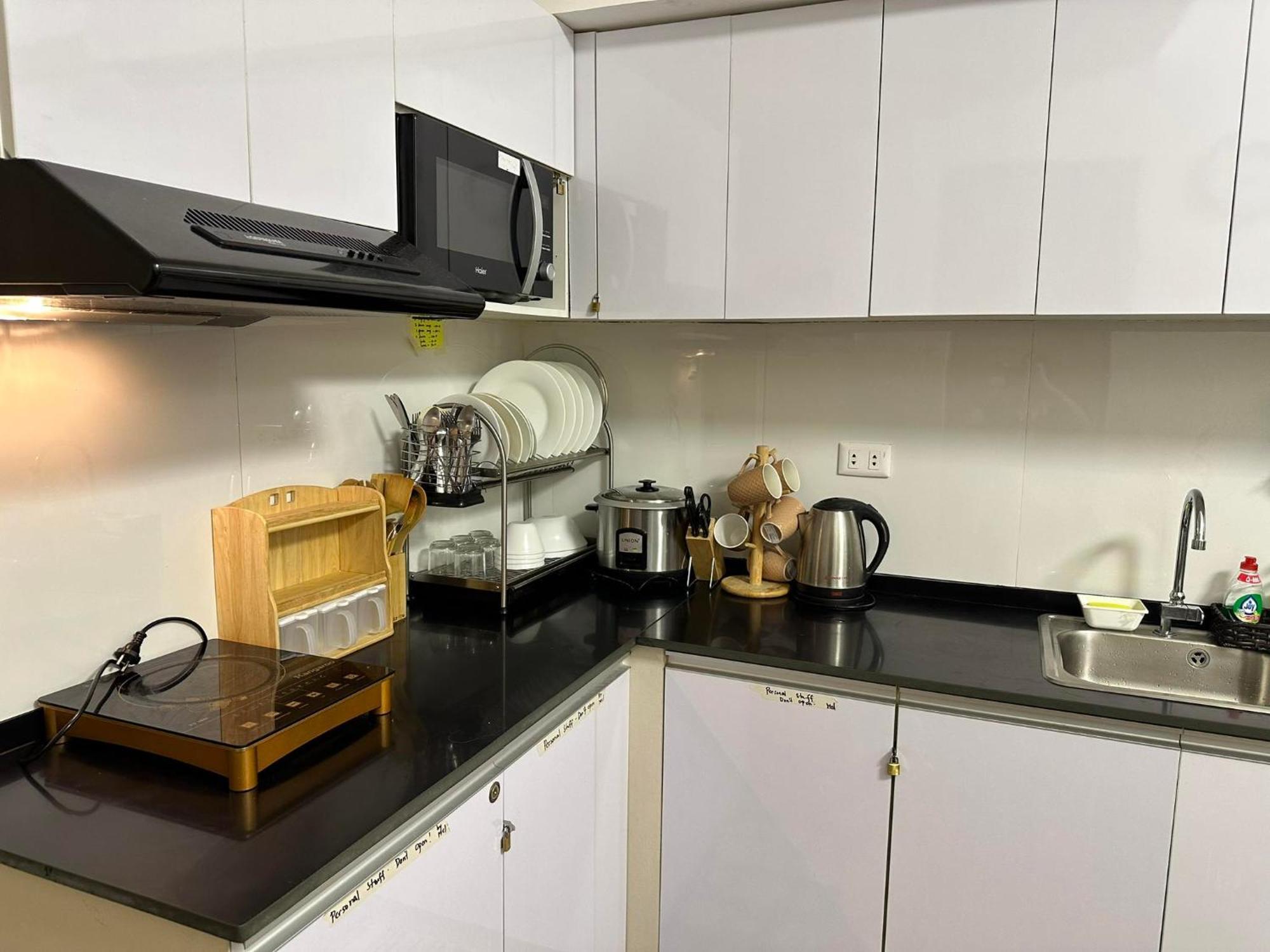 Trig Place At Grace Residence In Taguig City Манила Экстерьер фото